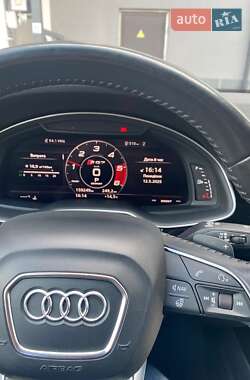 Внедорожник / Кроссовер Audi Q7 2018 в 