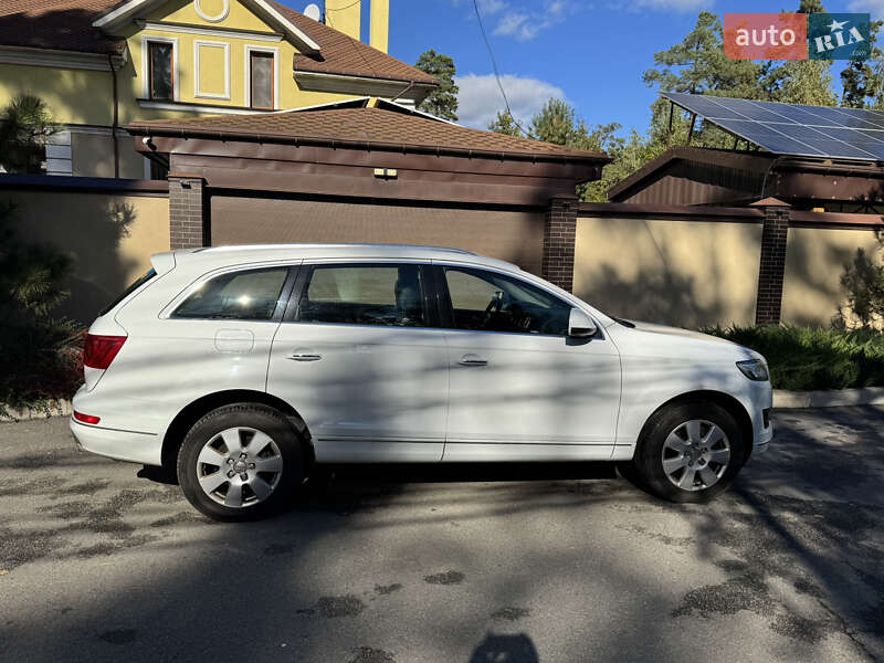 Позашляховик / Кросовер Audi Q7 2013 в Києві фото 5 Позашляховик / Кросовер Audi Q7 2013 в Києві