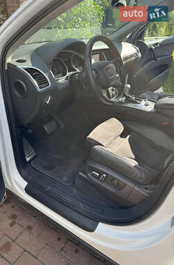 Внедорожник / Кроссовер Audi Q7 2013 в 