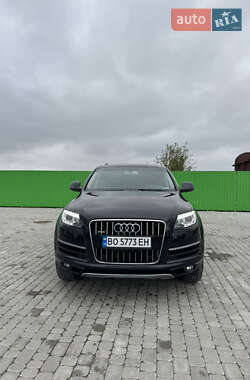 Позашляховик / Кросовер Audi Q7 2015 в 