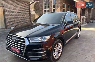 Внедорожник / Кроссовер Audi Q7 2018 в 