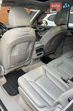 Внедорожник / Кроссовер Audi Q7 2018 в 