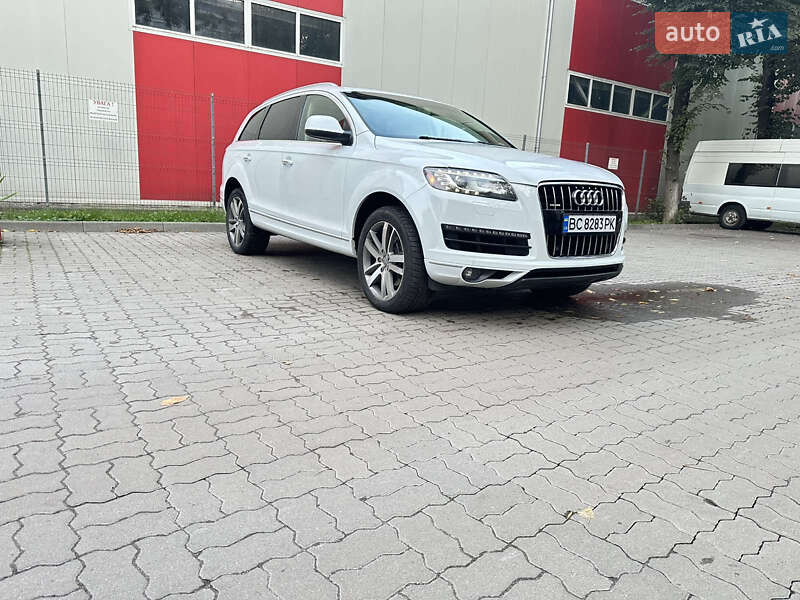 Позашляховик / Кросовер Audi Q7 2013 в Львові