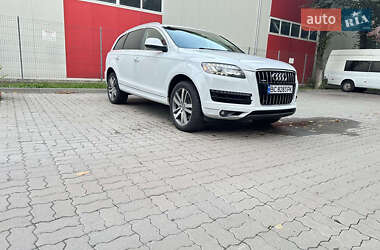 Позашляховик / Кросовер Audi Q7 2013 в 