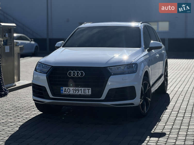 Позашляховик / Кросовер Audi Q7 2019 в Мукачевому