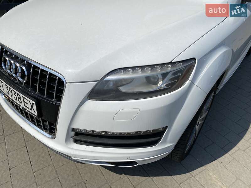 Позашляховик / Кросовер Audi Q7 2013 в Ужгороді