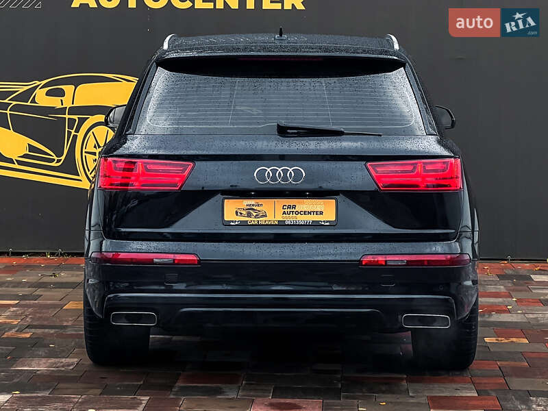 Позашляховик / Кросовер Audi Q7 2017 в Києві