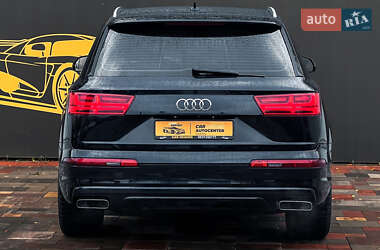 Позашляховик / Кросовер Audi Q7 2017 в 
