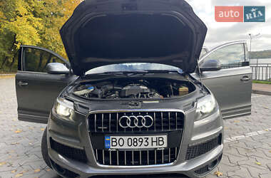 Позашляховик / Кросовер Audi Q7 2015 в 