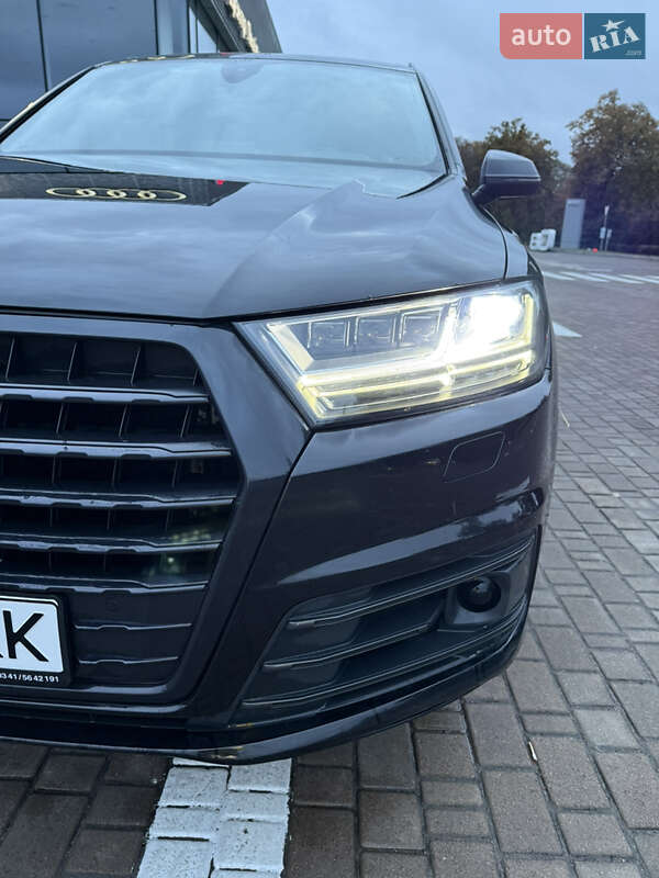 Позашляховик / Кросовер Audi Q7 2015 в Львові фото 17 Позашляховик / Кросовер Audi Q7 2015 в Львові