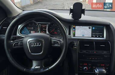 Позашляховик / Кросовер Audi Q7 2006 в 