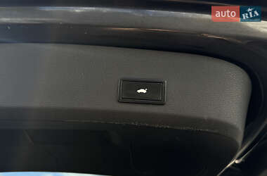 Позашляховик / Кросовер Audi Q7 2006 в 
