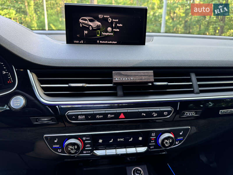 Внедорожник / Кроссовер Audi Q7 2017 в Львове