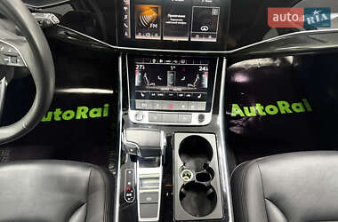 Внедорожник / Кроссовер Audi Q7 2022 в 