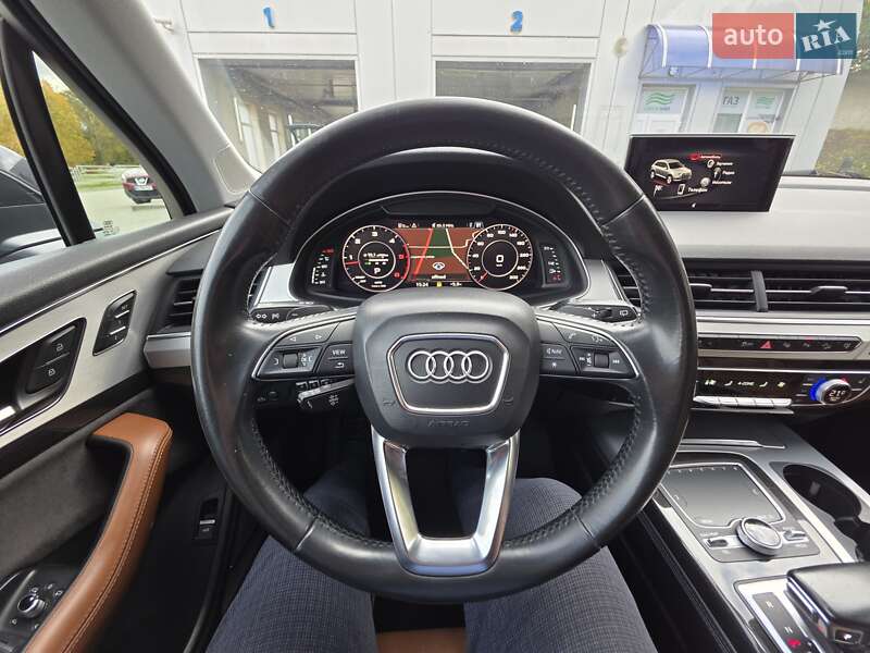 Внедорожник / Кроссовер Audi Q7 2016 в Тернополе