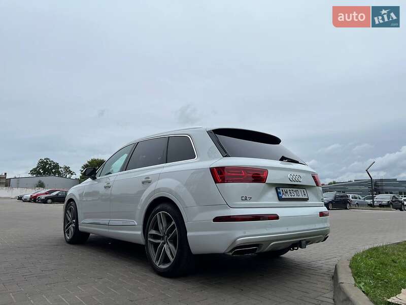 Внедорожник / Кроссовер Audi Q7 2017 в Киеве фото 11 Внедорожник / Кроссовер Audi Q7 2017 в Киеве