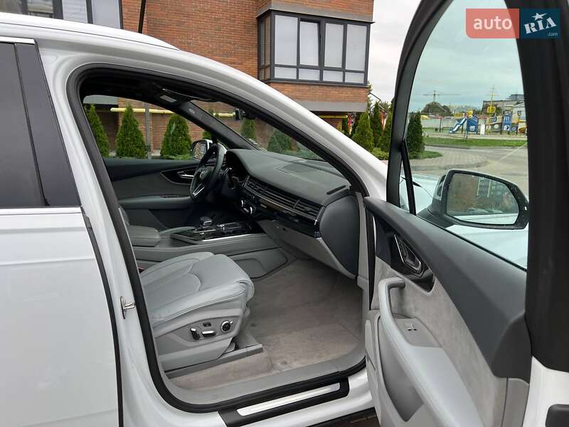 Внедорожник / Кроссовер Audi Q7 2017 в Киеве фото 47 Внедорожник / Кроссовер Audi Q7 2017 в Киеве