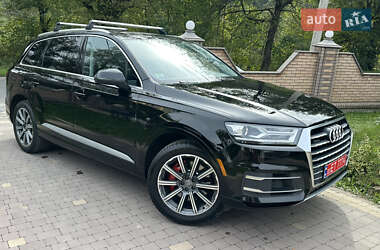 Позашляховик / Кросовер Audi Q7 2017 в 