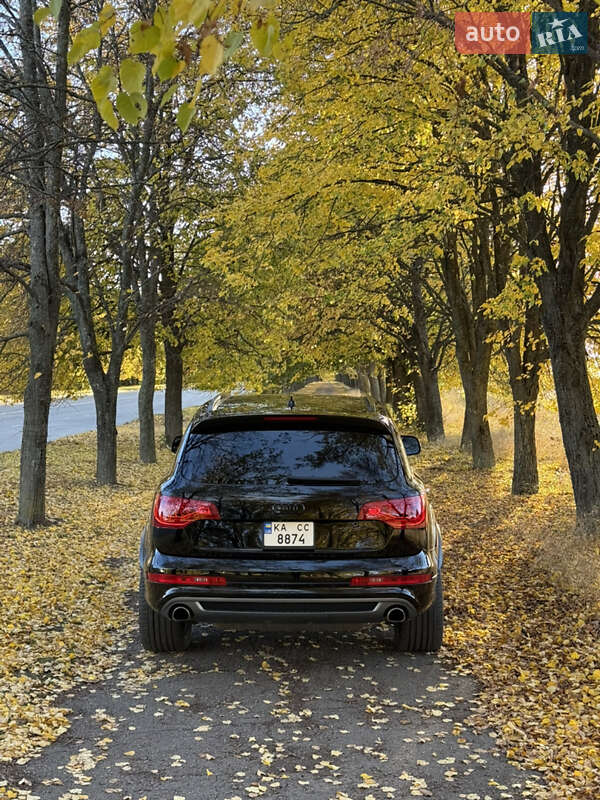 Позашляховик / Кросовер Audi Q7 2013 в Сумах