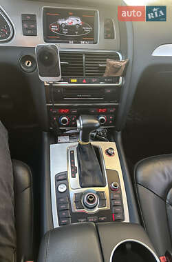 Внедорожник / Кроссовер Audi Q7 2013 в 