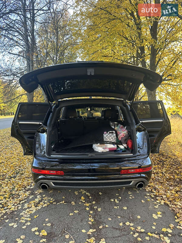 Позашляховик / Кросовер Audi Q7 2013 в Сумах