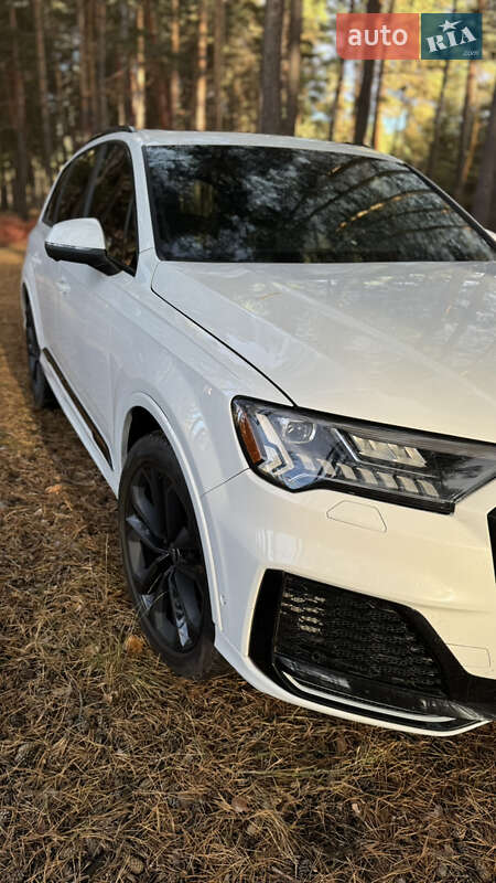 Позашляховик / Кросовер Audi Q7 2021 в Харкові