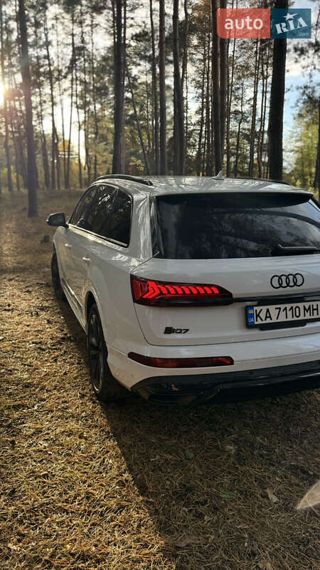 Позашляховик / Кросовер Audi Q7 2021 в Харкові