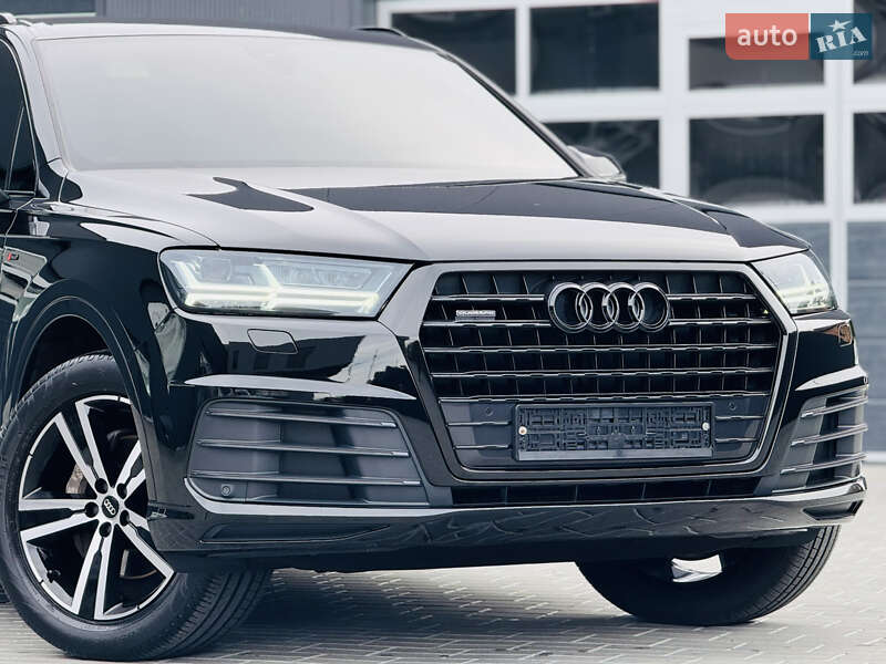 Позашляховик / Кросовер Audi Q7 2016 в Мукачевому