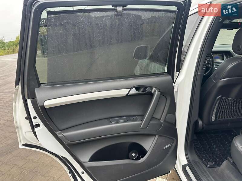 Внедорожник / Кроссовер Audi Q7 2011 в Золочеве