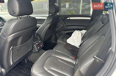 Внедорожник / Кроссовер Audi Q7 2011 в 