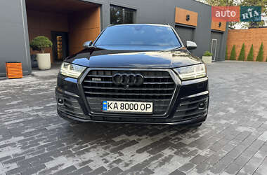 Позашляховик / Кросовер Audi Q7 2017 в 