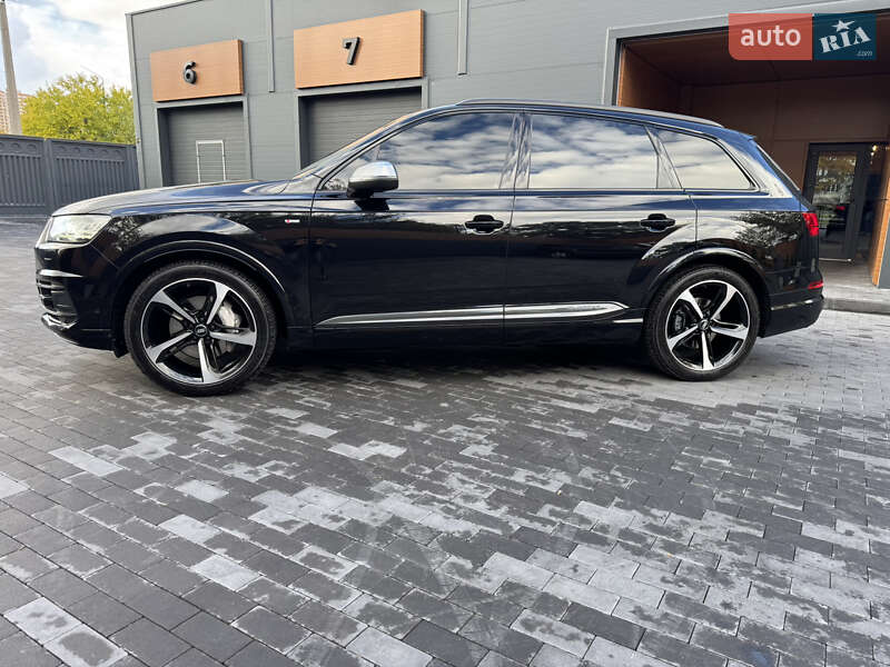 Внедорожник / Кроссовер Audi Q7 2017 в Киеве фото 4 Внедорожник / Кроссовер Audi Q7 2017 в Киеве