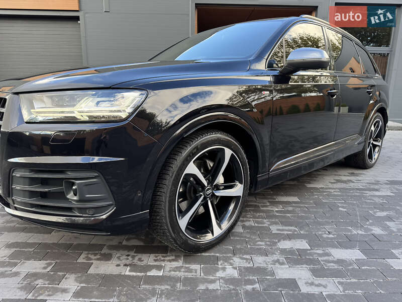 Внедорожник / Кроссовер Audi Q7 2017 в Киеве фото 13 Внедорожник / Кроссовер Audi Q7 2017 в Киеве