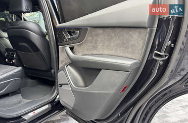 Позашляховик / Кросовер Audi Q7 2017 в 