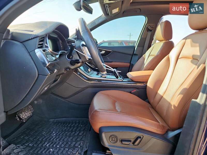 Внедорожник / Кроссовер Audi Q7 2023 в Львове