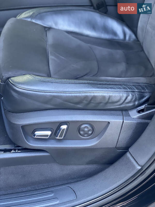 Внедорожник / Кроссовер Audi Q7 2013 в Горишних Плавнях