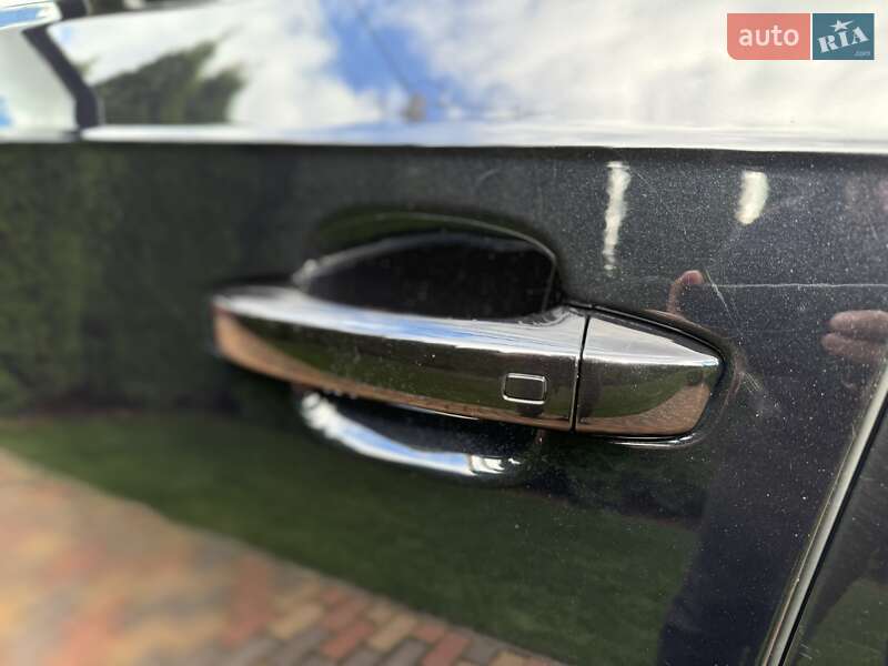 Позашляховик / Кросовер Audi Q7 2017 в Києві