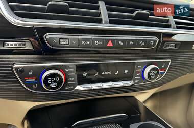 Позашляховик / Кросовер Audi Q7 2017 в 