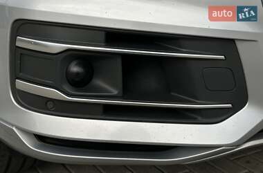 Позашляховик / Кросовер Audi Q7 2016 в 