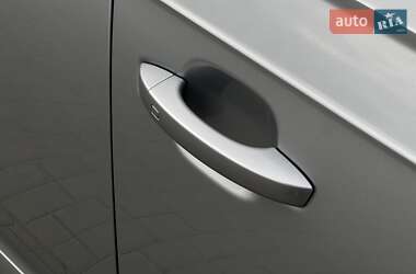 Позашляховик / Кросовер Audi Q7 2016 в 