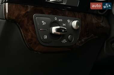 Позашляховик / Кросовер Audi Q7 2016 в 