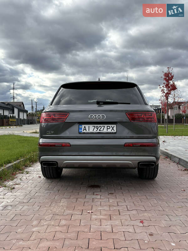 Внедорожник / Кроссовер Audi Q7 2018 в Буче