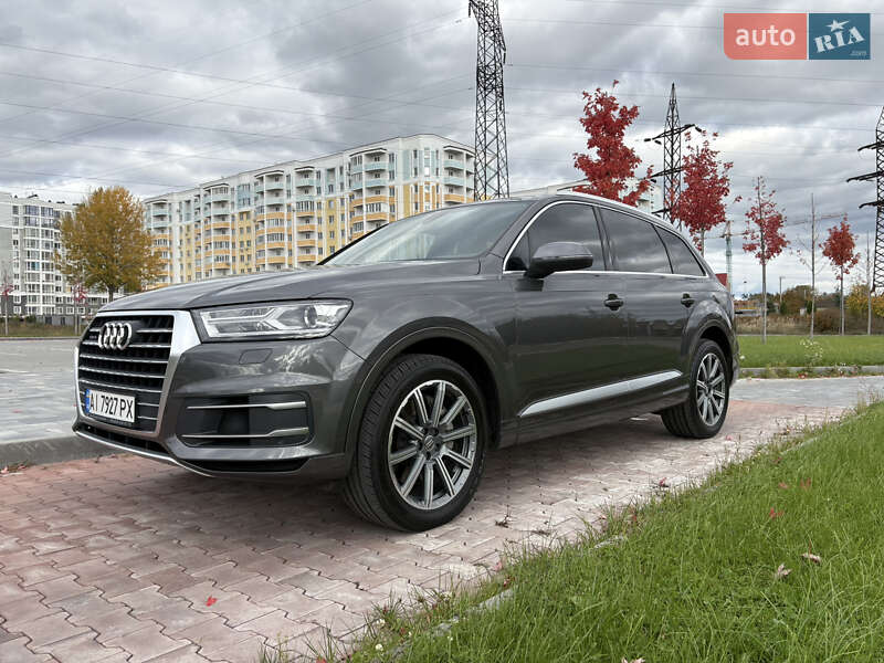 Внедорожник / Кроссовер Audi Q7 2018 в Буче