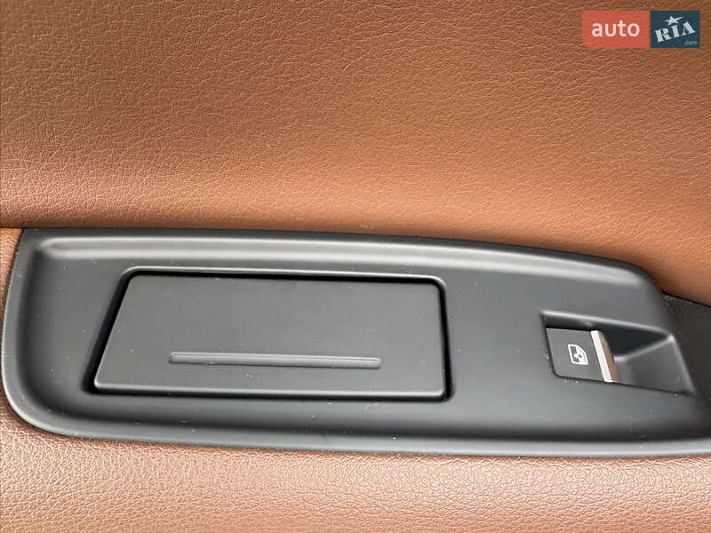 Внедорожник / Кроссовер Audi Q7 2018 в Буче