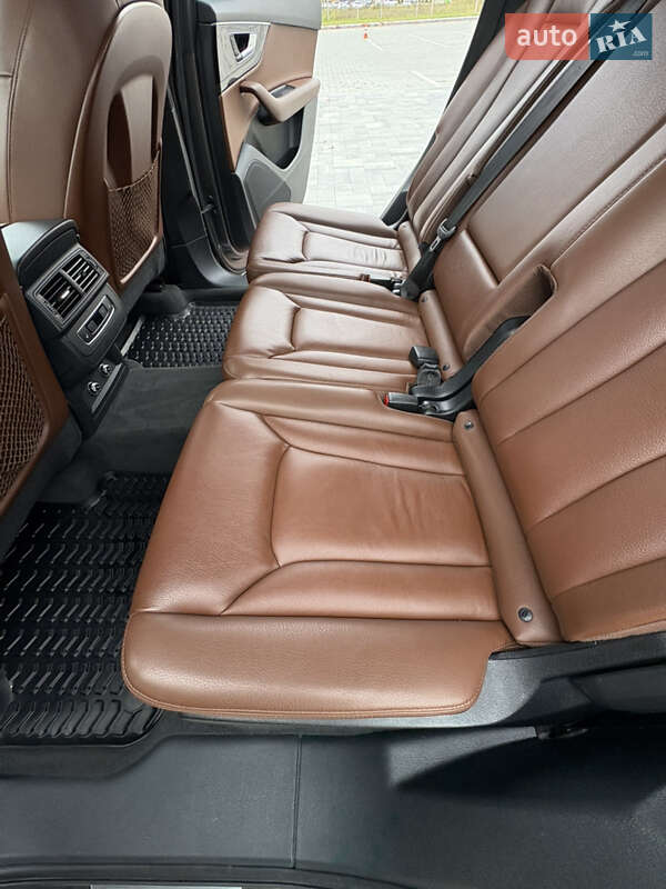 Внедорожник / Кроссовер Audi Q7 2018 в Буче