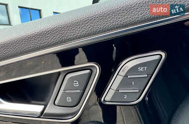 Позашляховик / Кросовер Audi Q7 2018 в  фото 11 Позашляховик / Кросовер Audi Q7 2018 в