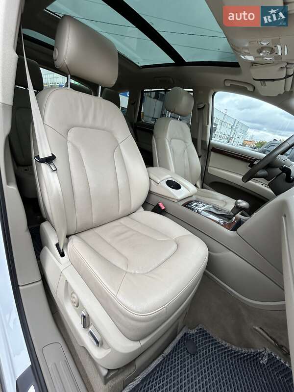 Внедорожник / Кроссовер Audi Q7 2012 в Сумах