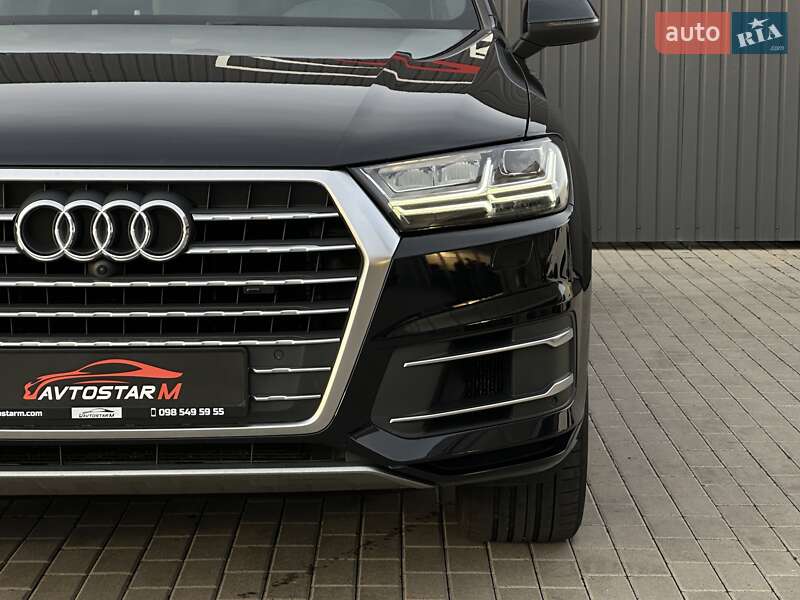 Позашляховик / Кросовер Audi Q7 2017 в Мукачевому