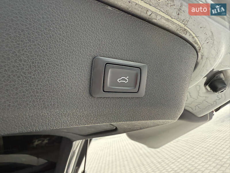 Внедорожник / Кроссовер Audi Q7 2010 в Хусте