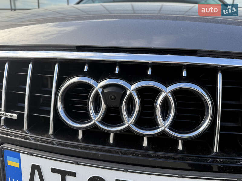 Внедорожник / Кроссовер Audi Q7 2010 в Хусте